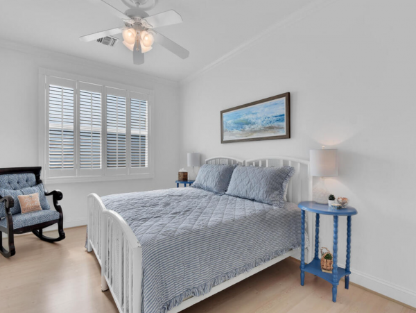 Naples Vacation Rental Near the Beach - Olde Naples Luxury Home